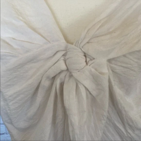 NWT Line And Dot Beaded Sleeve Top - Picture 3 of 9